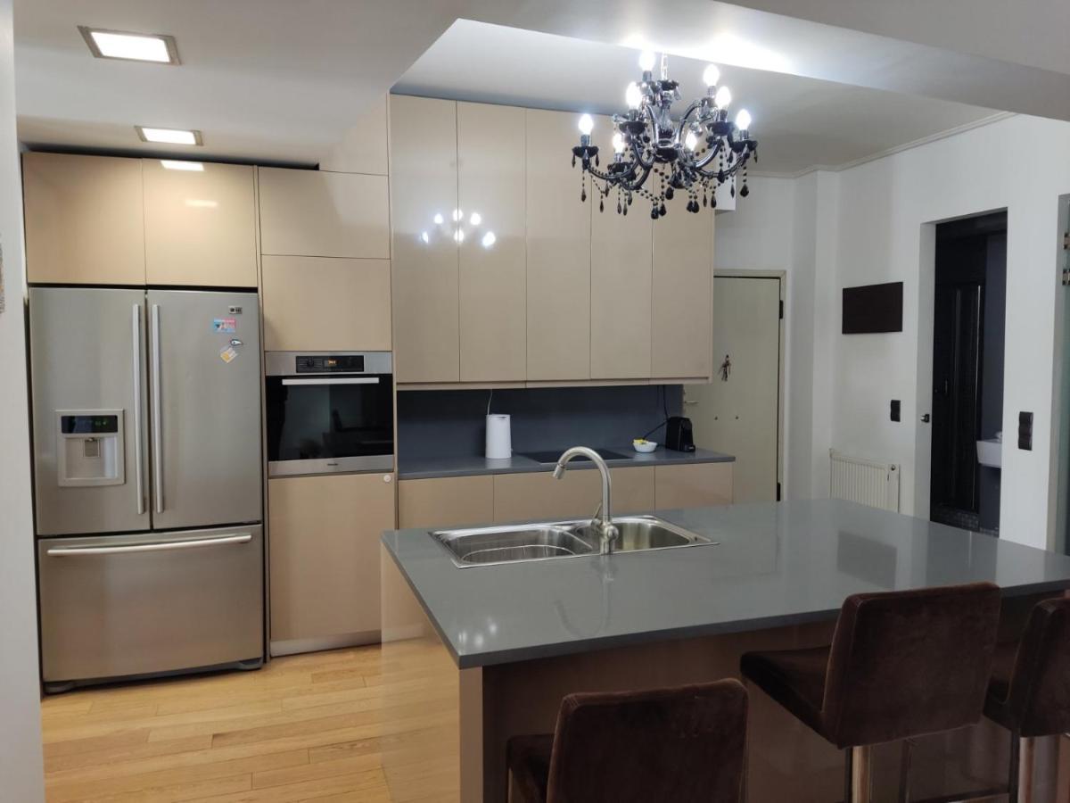 Luxury Living Athens By Yha Apartment Екстериор снимка