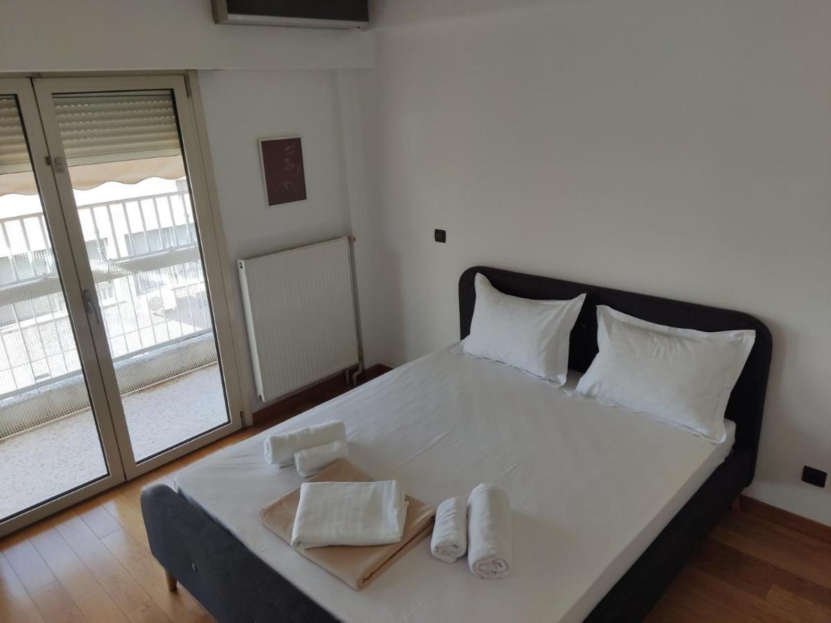 Luxury Living Athens By Yha Apartment Екстериор снимка