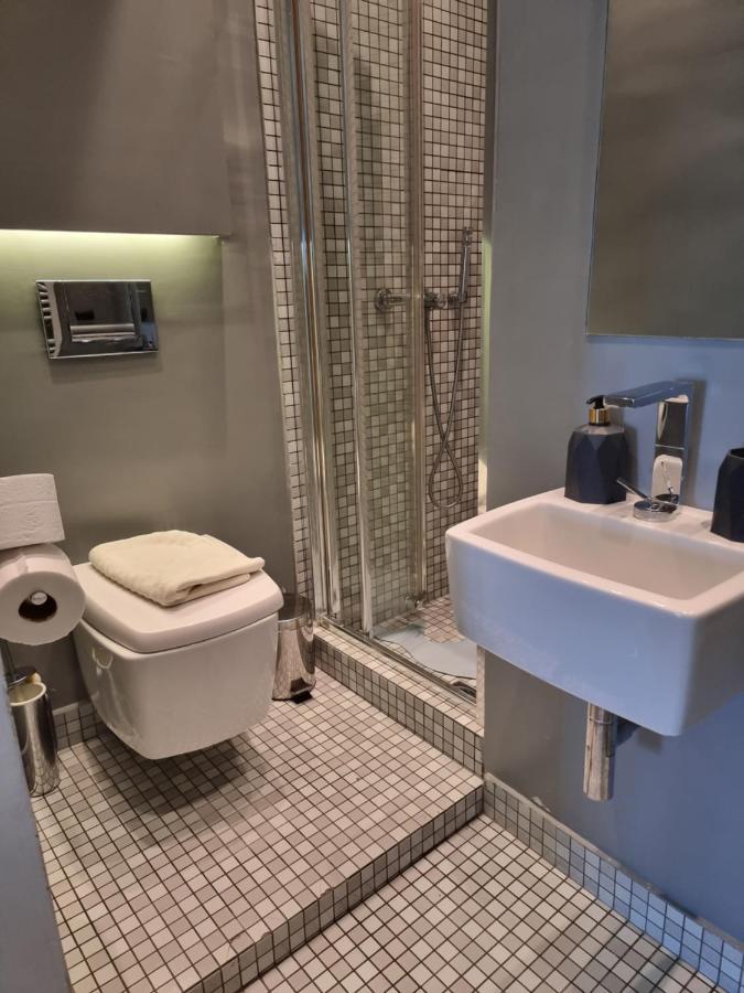 Luxury Living Athens By Yha Apartment Екстериор снимка