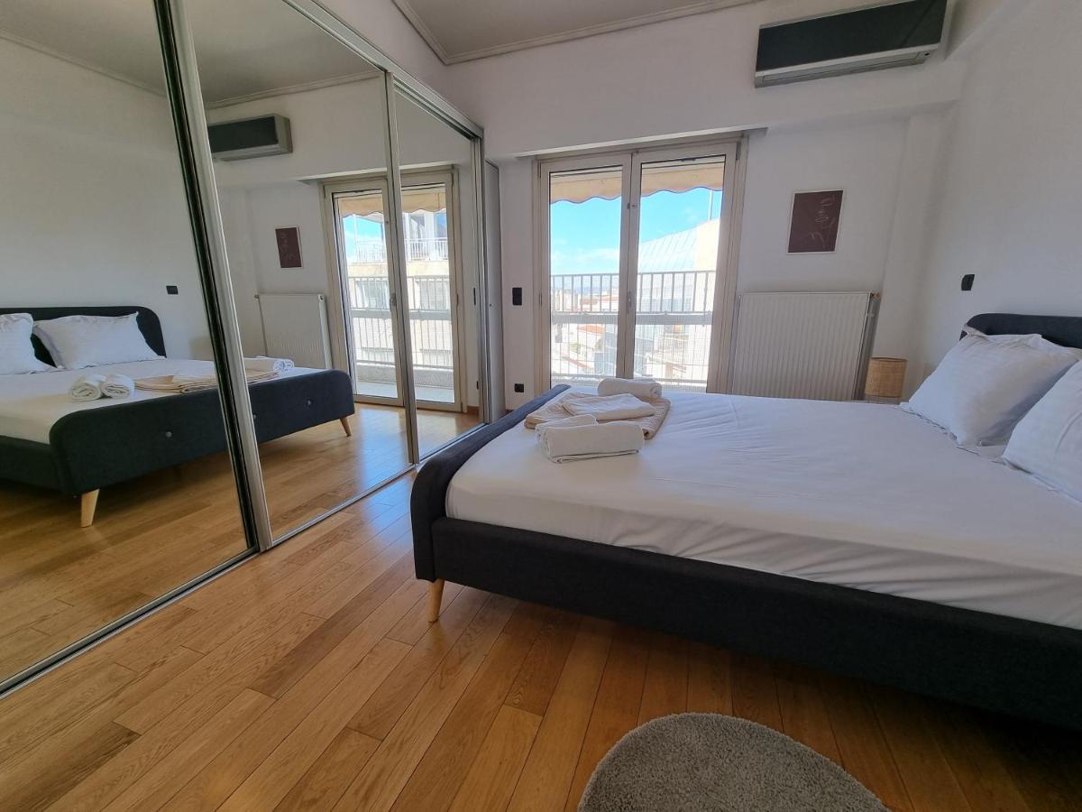 Luxury Living Athens By Yha Apartment Екстериор снимка